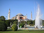 Hagia Sophia exterior 2007 002.jpg