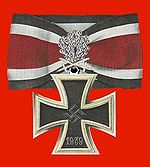 Ridderkruis van het IJzeren Kruis met Zilveren Eikenloof, Briljanten en Zwaarden..jpg