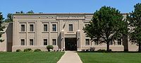Dakota County Courthouse (Nebraska) 3 center.JPG