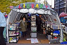 Peoples Library Occupy Wall Street 2011 Shankbone.JPG