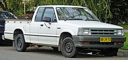 1985–1988 Mazda B2000 Cab Plus 2-door utility (Australia)