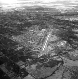 1988 Aerial view of NAS Fallon.jpg