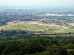 Cheltenham.racecourse.arp.jpg
