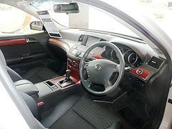 Nissan Fuga "Warm Tech" interior