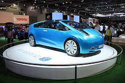 Toyota Hybrid X Concept.jpg