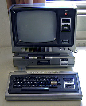 TRS-80 Model I - Rechnermuseum Cropped.jpg