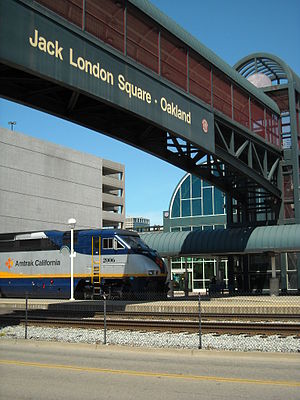 Amtrak train at Jack London Square.jpg