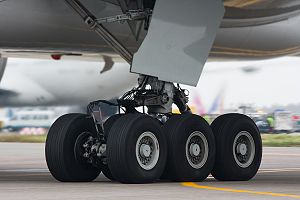 Boeing-777-300 chassis .jpg