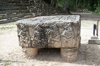 Altar Q at Copán, Honduras.jpg